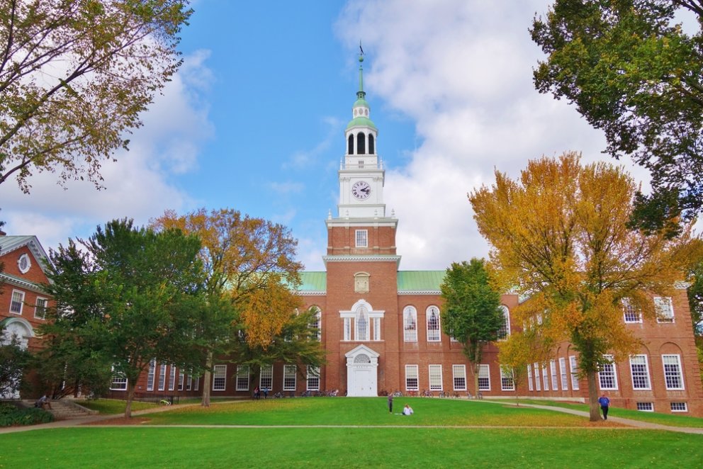 Dartmouth admissions essay